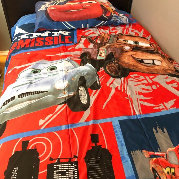 Cars 2 Disney Pixar Curtains, Comforter and Sheet set for Twin size bed. - Picture 8 of 16